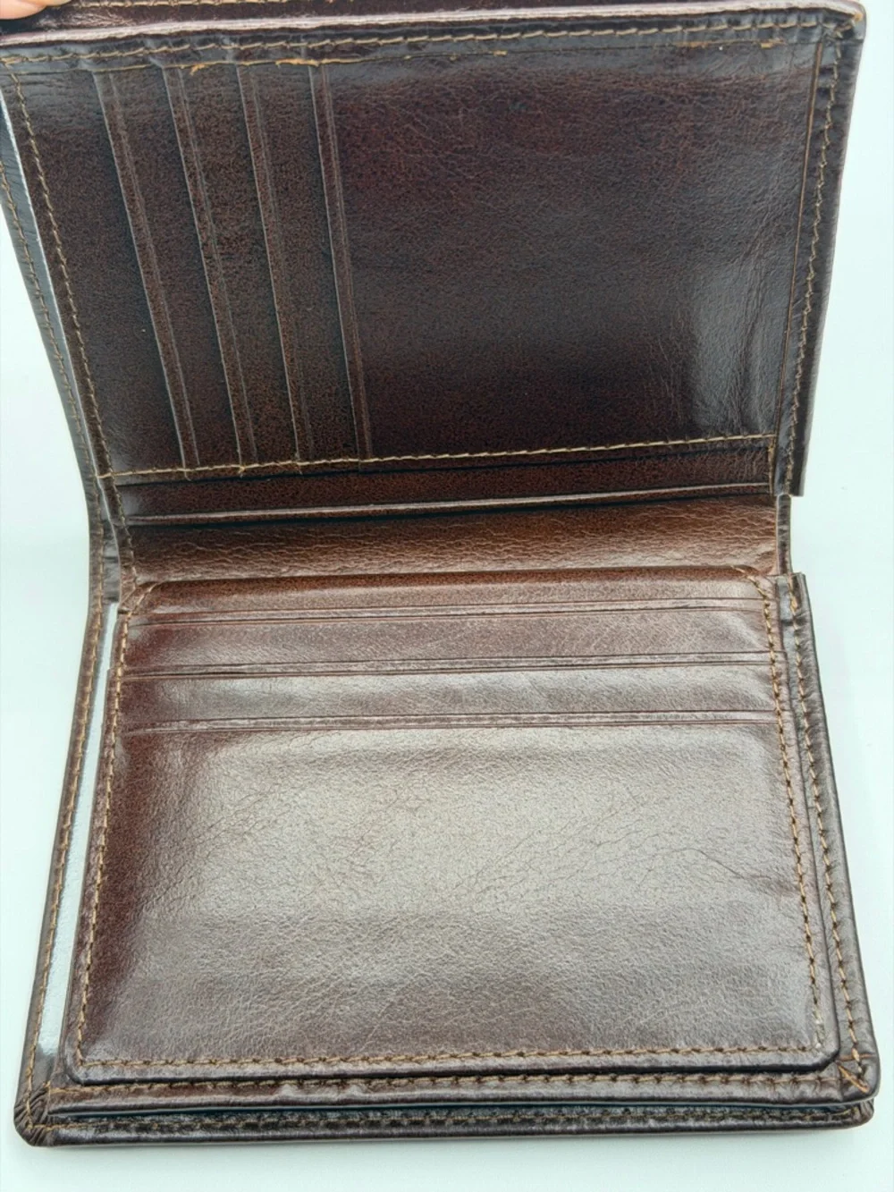 Niucunzh Mens Brown Leather Bifold Wallet Extra Large Capacity Card Hold